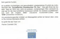 Fischer-Cosmetic-Oils Qualitätsanspruch Schwangere Frau umfasst liebevoll und zärtlich das Baby in ihrem Bauch
